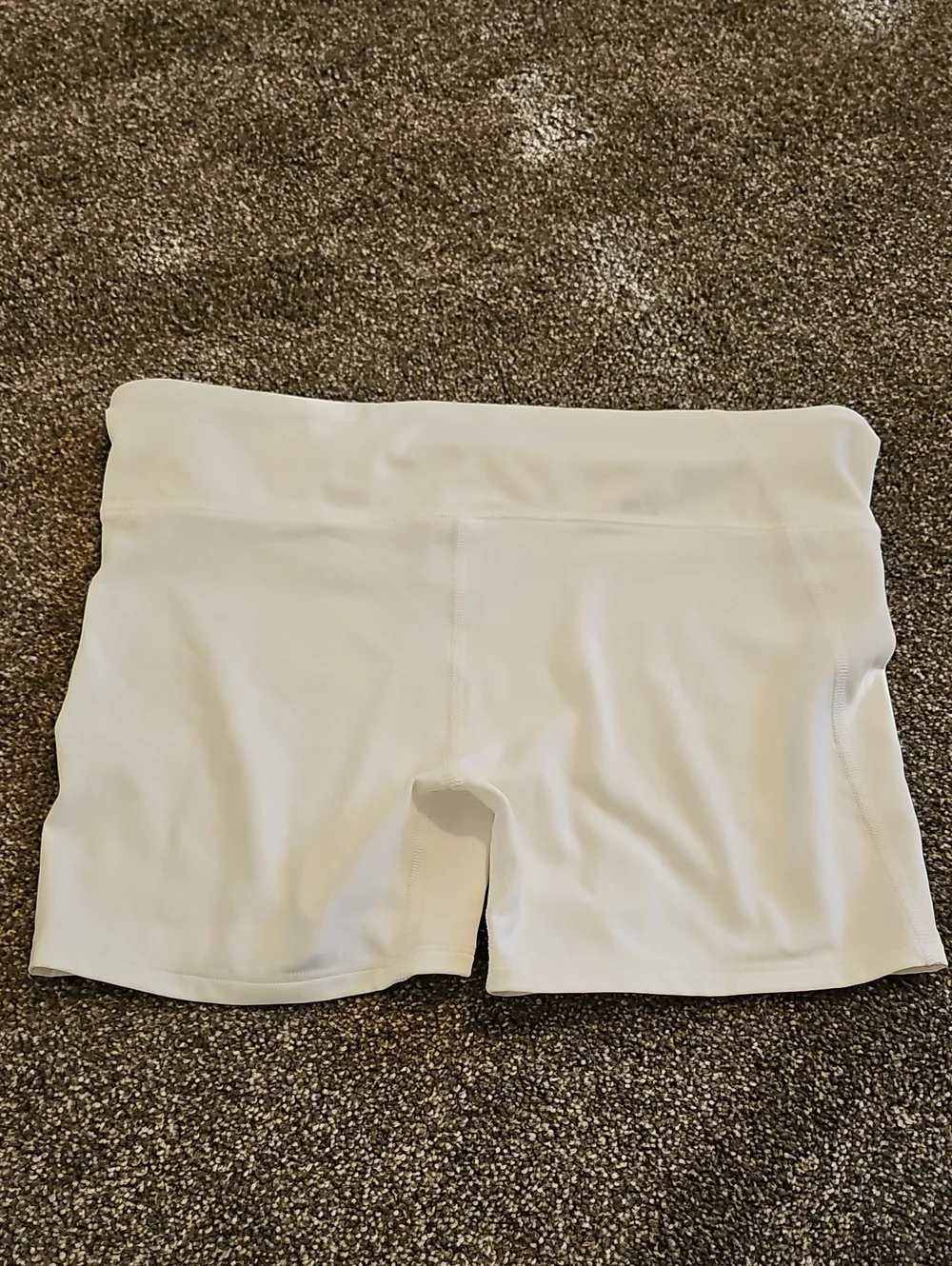 Under Armour High Rise Compression Shorts - Picture 2 of 3